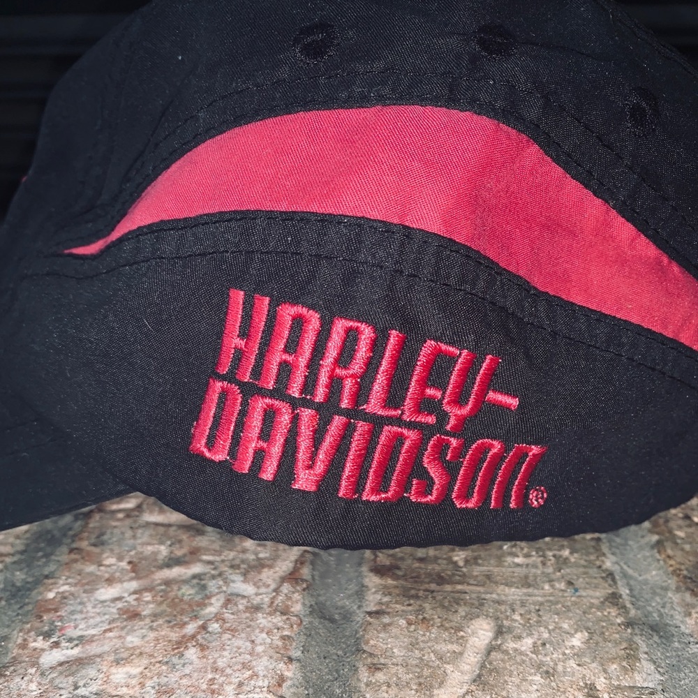 Harley-Davidson hat!